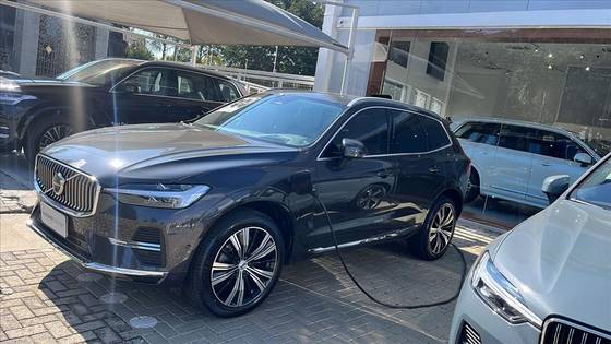 VOLVO XC60 2.0 T8 HYBRID INSCRIPTION AWD GEARTRONIC VOLVO XC60 2.0 T8 HYBRID INSCRIPTION AWD GEARTRONIC